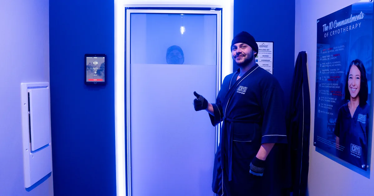 Whole-body cryotherapy compared with an ice bath cold plunge at iCRYO Highland Village