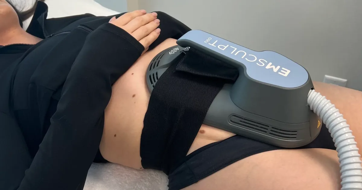 EMSCULPT NEO vs CoolSculpting comparison for stubborn fat at iCRYO Highland Village