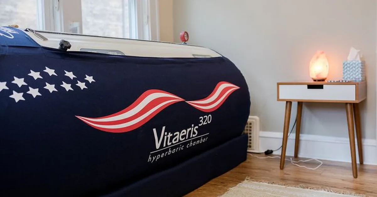 Hyperbaric chamber compared with supplemental oxygen at iCRYO Highland Village